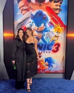 Jordan Claire Robbins feet photo 17