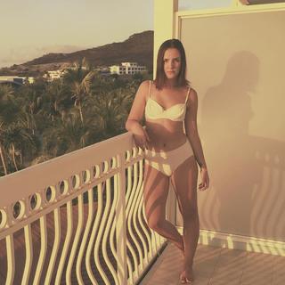 Jordan Miller feet photo 12