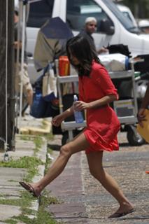 Jordana Brewster feet photo thumbnail