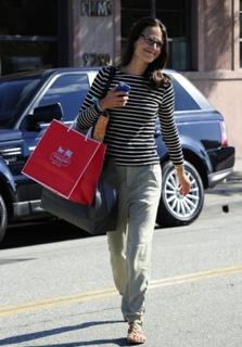 Jordana Brewster feet photo thumbnail
