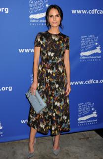 Jordana Brewster feet photo thumbnail