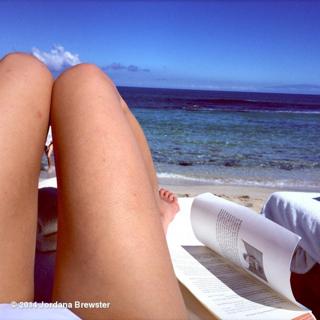 Jordana Brewster feet photo thumbnail
