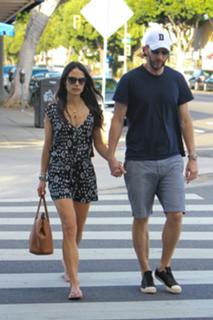 Jordana Brewster feet photo thumbnail