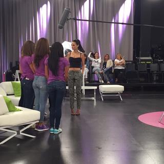 Jordana Brewster feet photo thumbnail