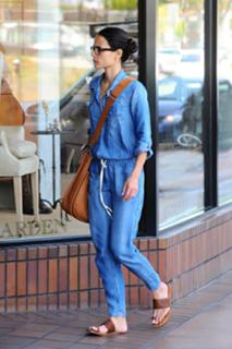 Jordana Brewster feet photo thumbnail