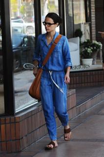 Jordana Brewster feet photo thumbnail