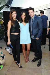 Jordana Brewster feet photo thumbnail