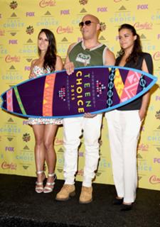 Jordana Brewster feet photo thumbnail