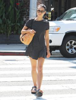 Jordana Brewster feet photo thumbnail