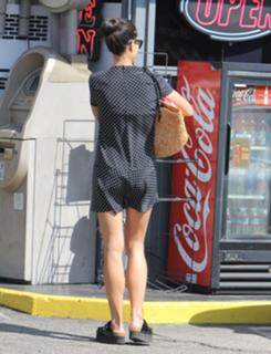 Jordana Brewster feet photo thumbnail