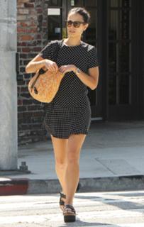 Jordana Brewster feet photo thumbnail