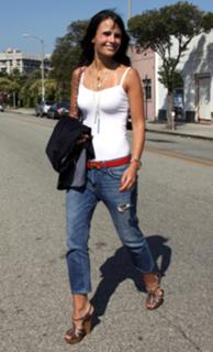Jordana Brewster feet photo thumbnail