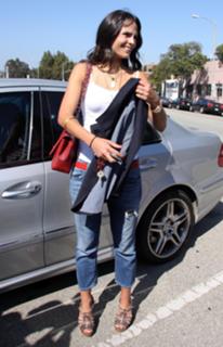 Jordana Brewster feet photo thumbnail