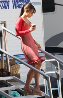 Jordana Brewster feet photo thumbnail