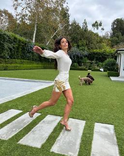 Jordana Brewster feet photo thumbnail