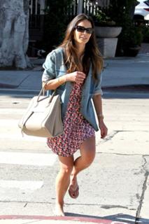 Jordana Brewster feet photo thumbnail