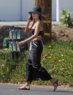 Jordana Brewster feet photo thumbnail