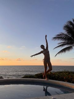 Jordana Brewster feet photo 16