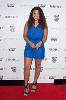 Jordin Sparks feet photo thumbnail