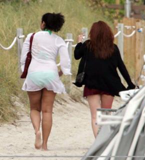 Jordin Sparks feet photo thumbnail