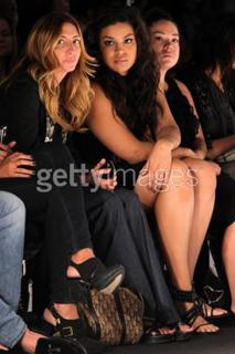 Jordin Sparks feet photo thumbnail