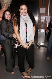 Jordin Sparks feet photo thumbnail