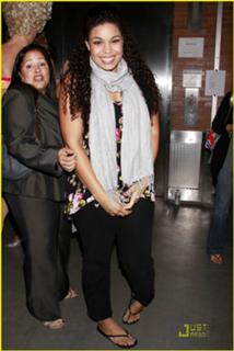 Jordin Sparks feet photo thumbnail