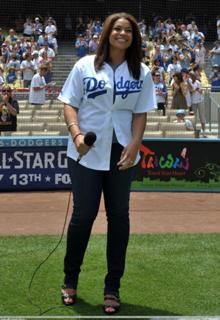 Jordin Sparks feet photo thumbnail