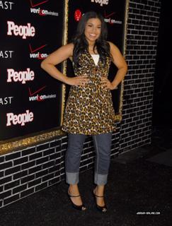 Jordin Sparks feet photo thumbnail