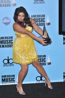 Jordin Sparks feet photo thumbnail