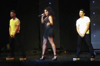Jordin Sparks feet photo thumbnail
