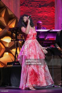 Jordin Sparks feet photo thumbnail
