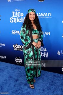 Jordin Sparks feet photo thumbnail