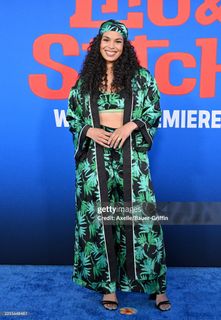 Jordin Sparks feet photo thumbnail