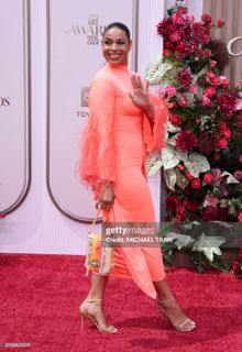 Jordin Sparks feet photo thumbnail