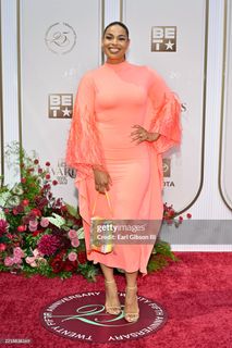 Jordin Sparks feet photo thumbnail