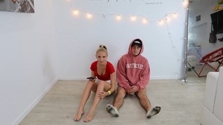 Jordyn Jones feet photo thumbnail