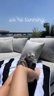 Jordyn Jones feet photo thumbnail