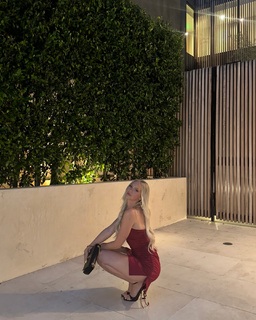 Jordyn Jones feet photo thumbnail