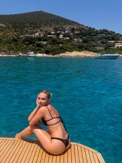 Jordyn Jones feet photo 1