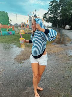 Jordyn Jones feet photo 6