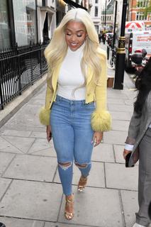 Jordyn Woods feet photo thumbnail