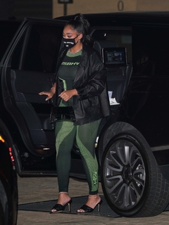 Jordyn Woods feet photo thumbnail