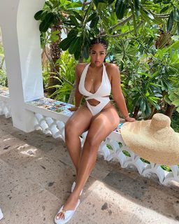 Jordyn Woods feet photo thumbnail