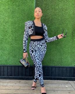 Jordyn Woods feet photo thumbnail