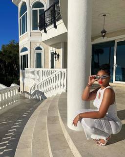 Jordyn Woods feet photo thumbnail