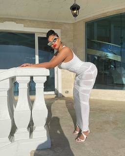 Jordyn Woods feet photo thumbnail