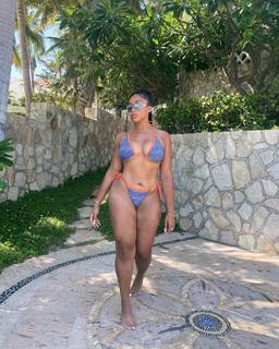 Jordyn Woods feet photo thumbnail