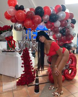 Jordyn Woods feet photo thumbnail