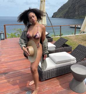 Jordyn Woods feet photo thumbnail